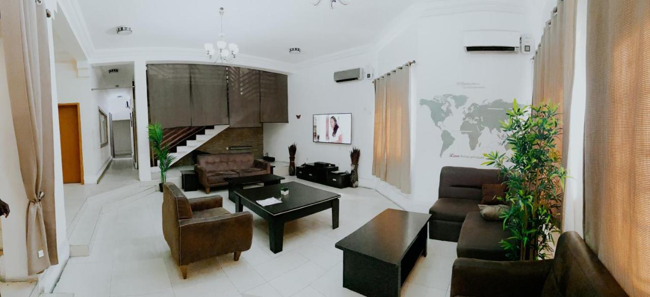 Taverna Lounge & Boutique Hotel Port Harcourt Exterior photo